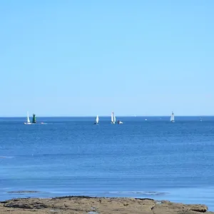 Votre Vue En Bleu !! Tres Lumineux, Vue Exceptionnelle Et Plages, Wir Sprechen Flieben Deutsch, We Speak Apartment